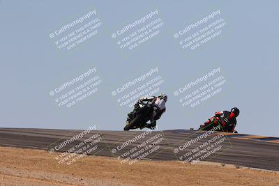 media/Feb-06-2025-Racers Edge (Thu) [[c17ed6f7b1]]/2-B Group/Session 4 End (Turn 10 Backside)/